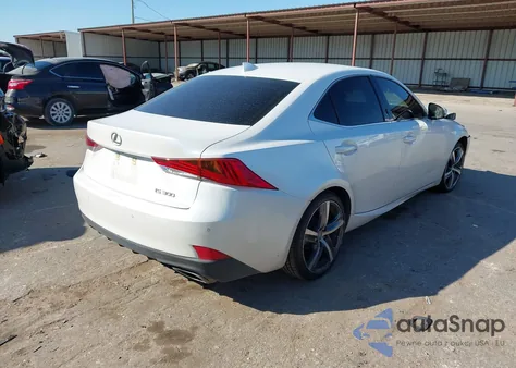 2018 Lexus Is 300 z USA, uszkodzony, nr VIN JTHBA1D26J5068720